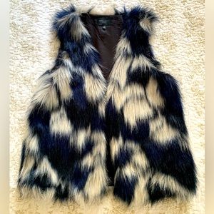 Romeo +Juliet Couture vest